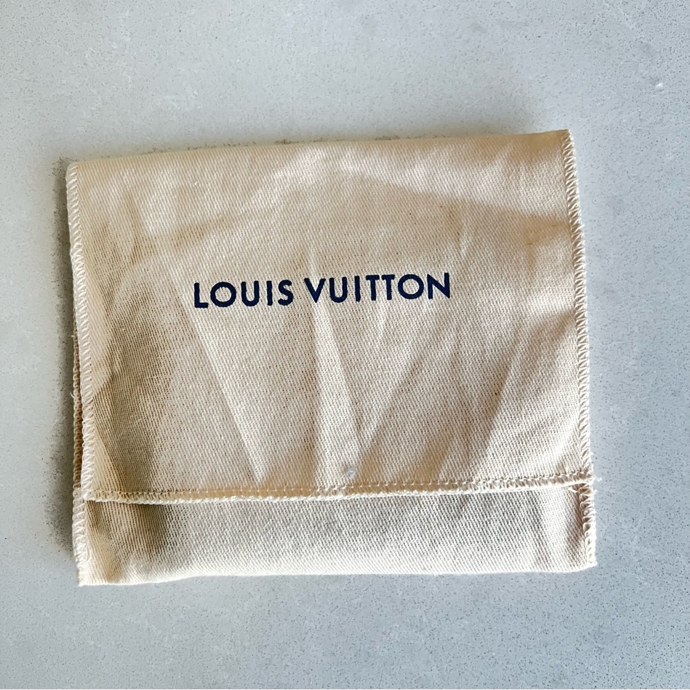 Louis Vuitton wallet dust bag